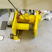 Electric cable winch 42/87 E used for service work on the anchor chains of a platform